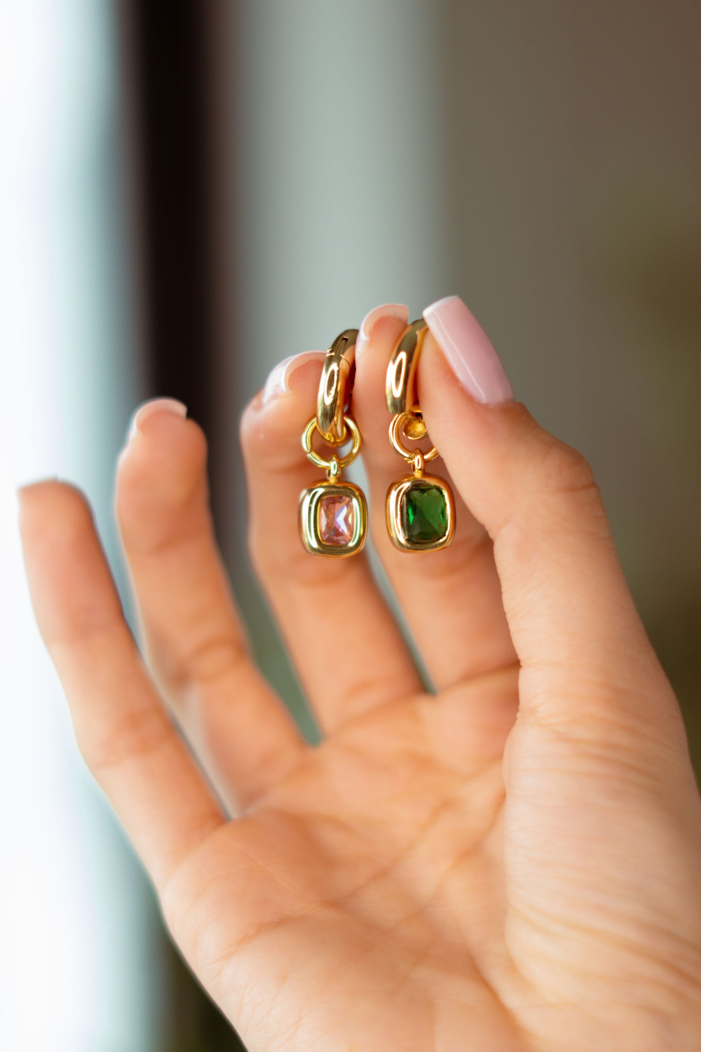 ROSÉ EARRINGS
