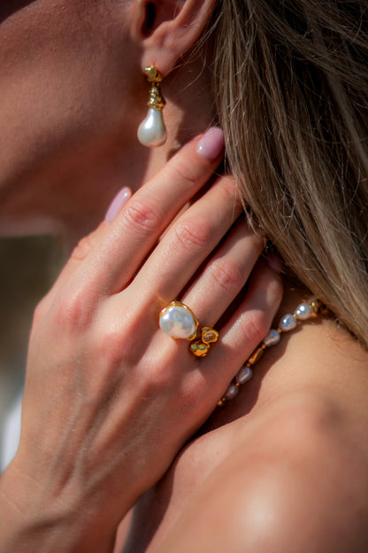 SIREN DROP PEARL EARRINGS